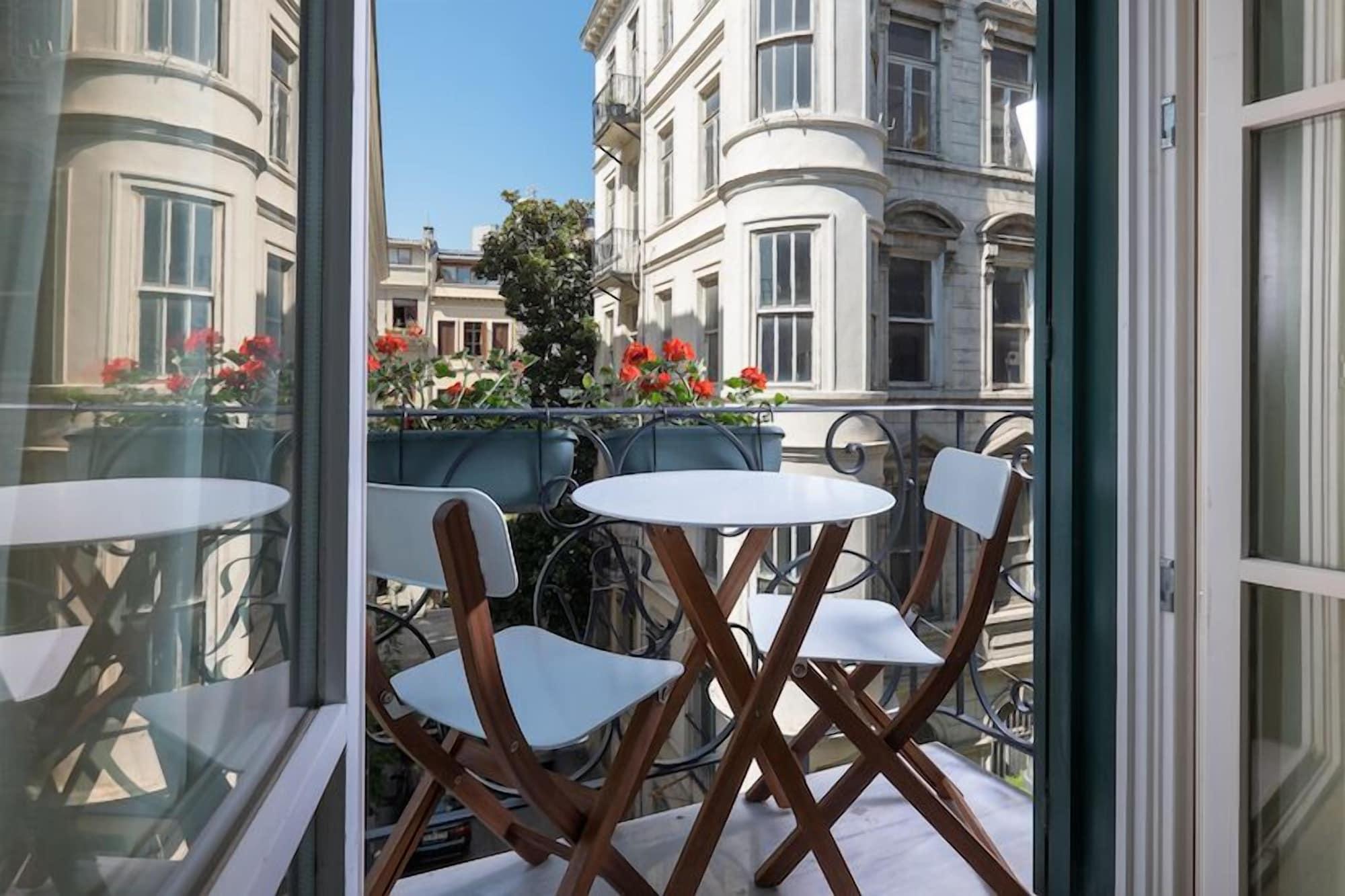 Pera Neuf Hotel Истанбул Екстериор снимка